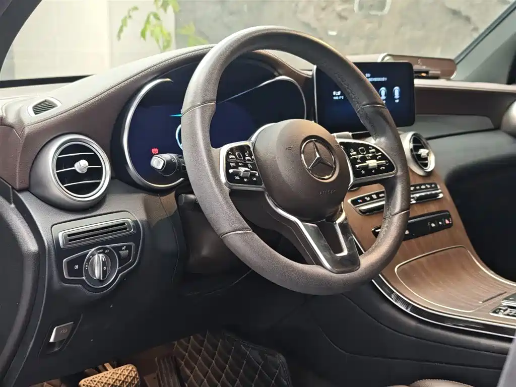 Mercedes-Benz GLC 2021 GLC 260 L 4MATIC Luxury фото 7