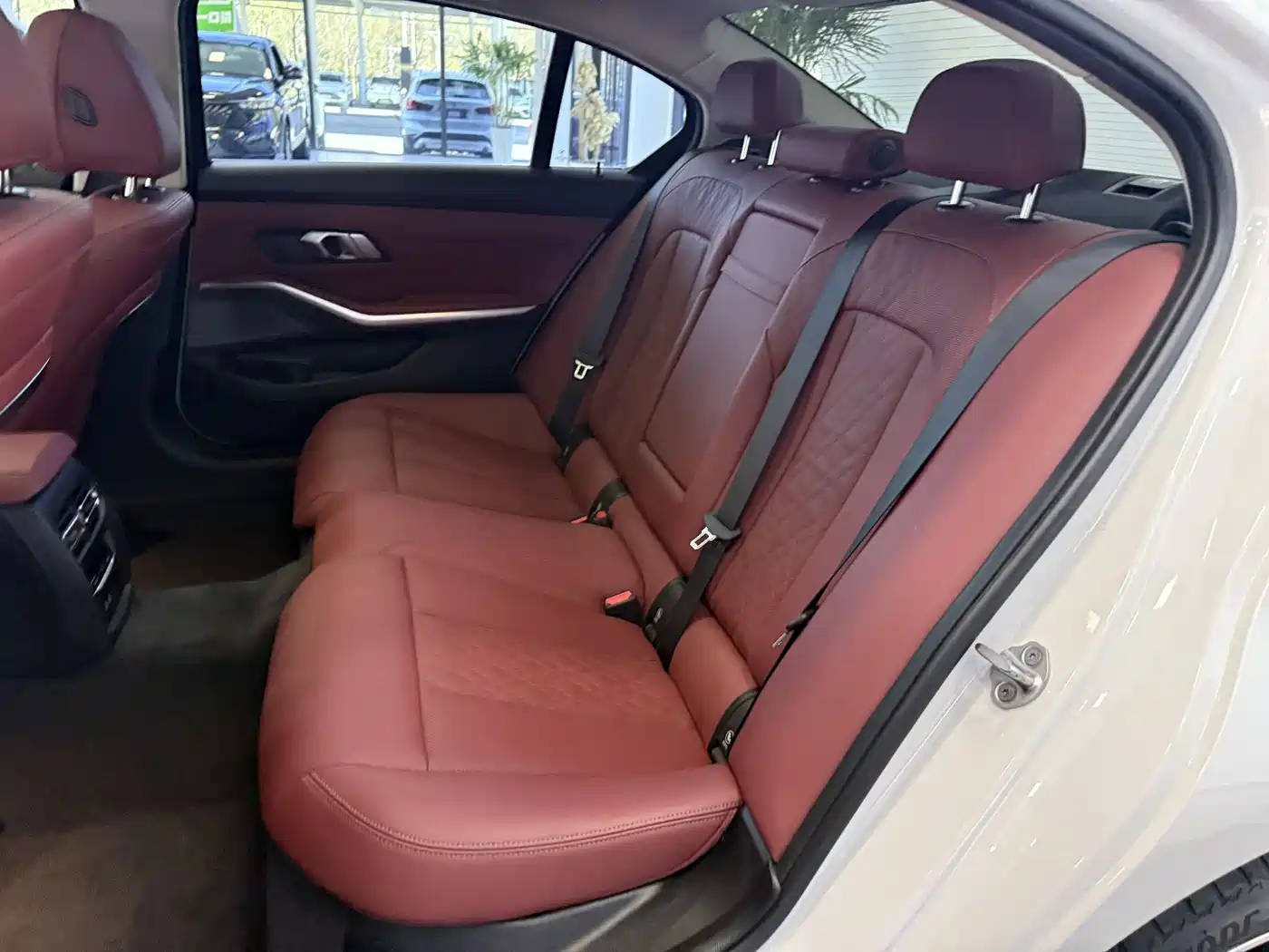 BMW 3 Series 2023 320Li M Sport Package фото 16