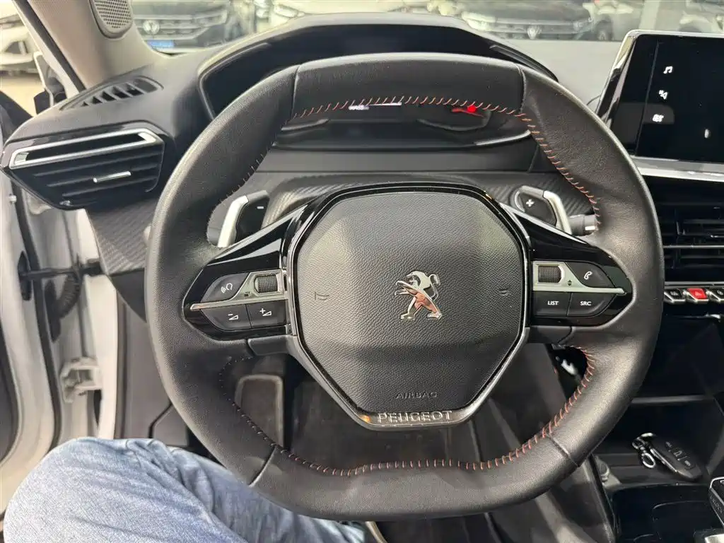 Peugeot 2008 2022 230THP THE ONE фото 11