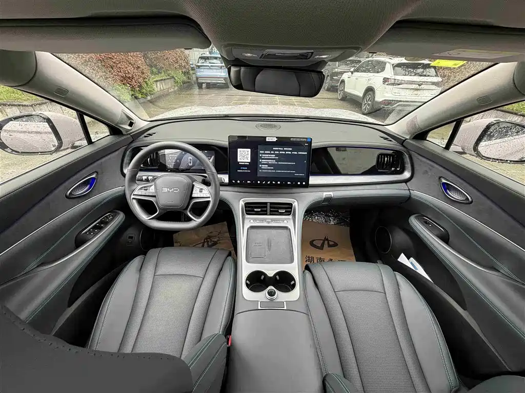 BYD Hai Shi 07 DM-i 2025 150 Pilot+ Edition фото 11