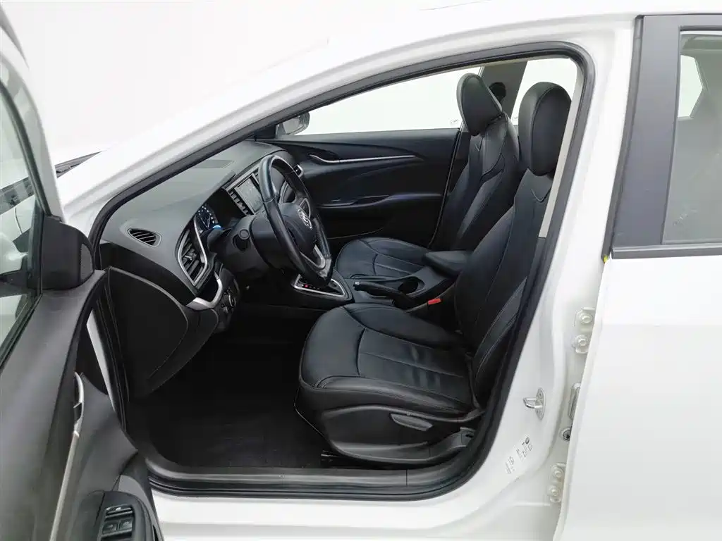 Buick Excelle 2019 18T Auto Connected Elite China VI фото 10
