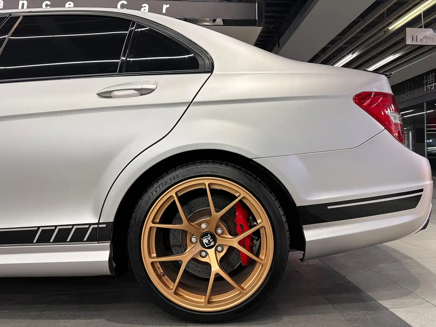 Mercedes-Benz C-Class AMG 2009 AMG C 63 Dynamic фото 17