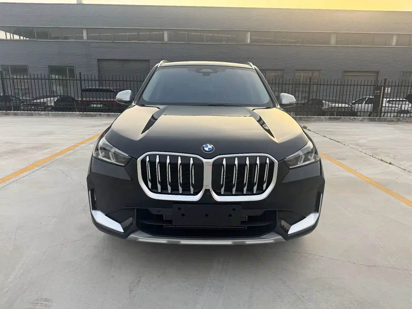 BMW X1 2023 sDrive20Li X Design Package фото 2