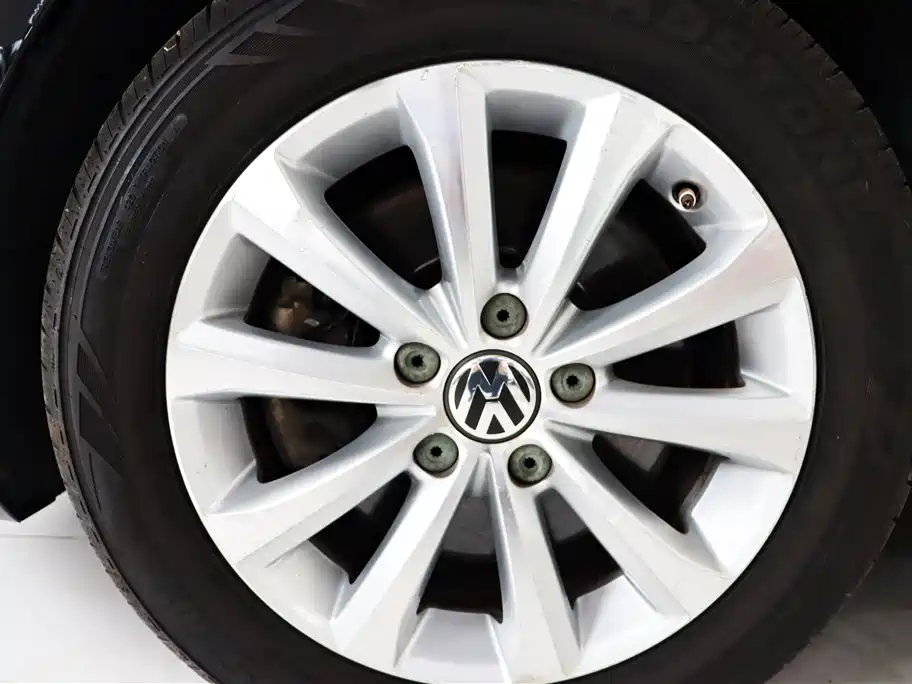 Volkswagen Magotan 2013 1.8TSI Luxury фото 26
