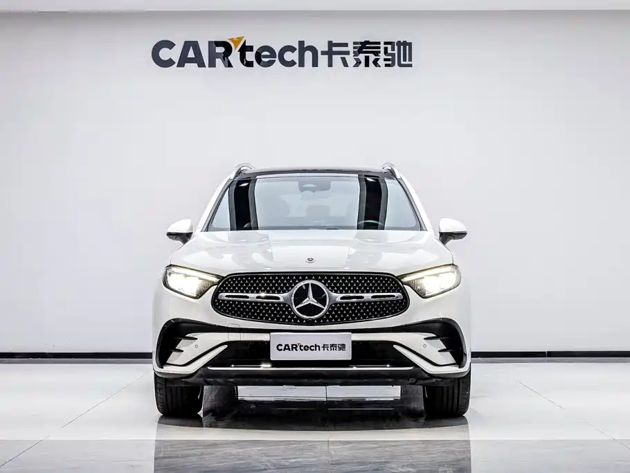 Фото 2 - Mercedes-Benz GLC