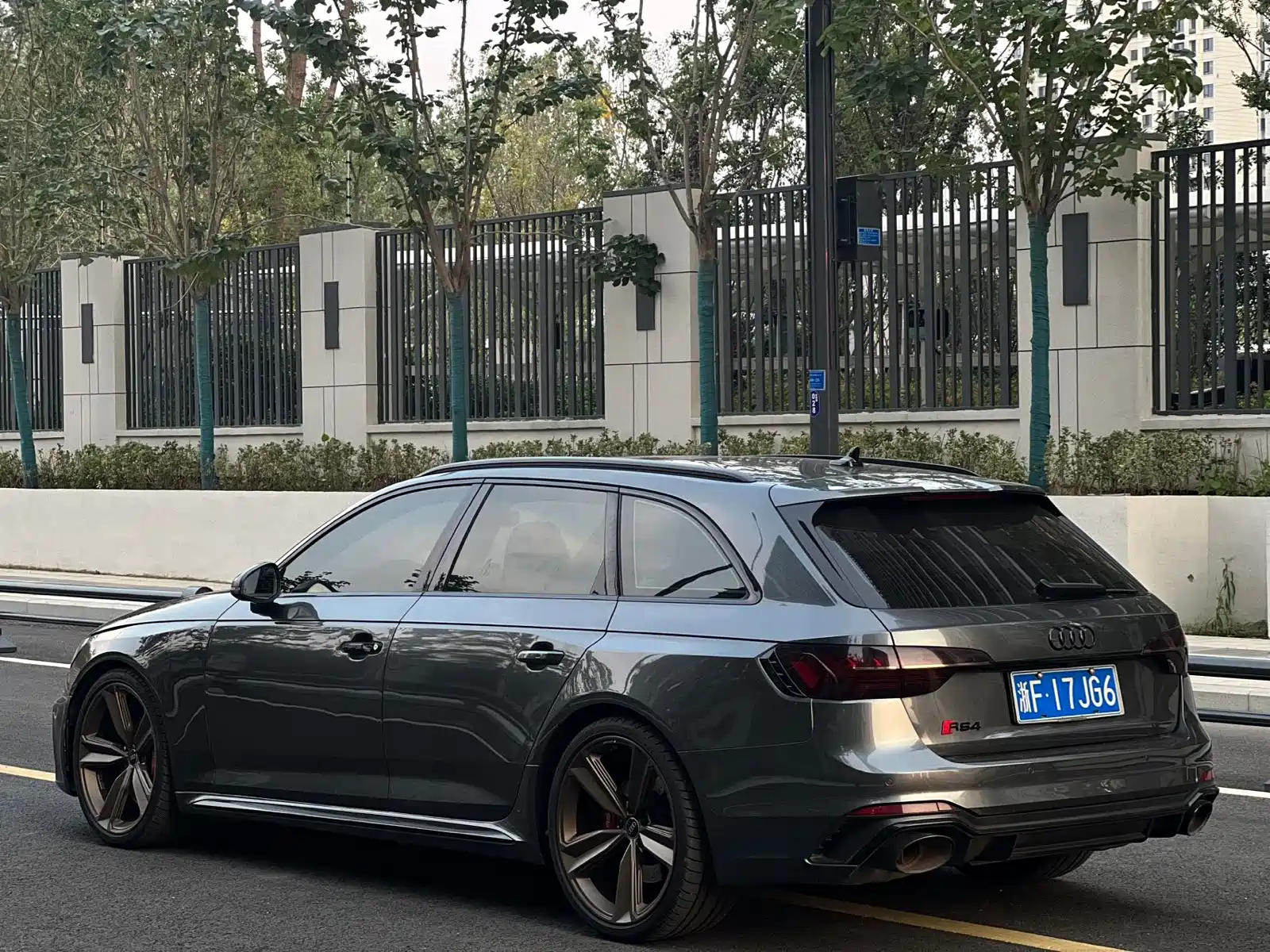 صورة 8 - Audi RS 4