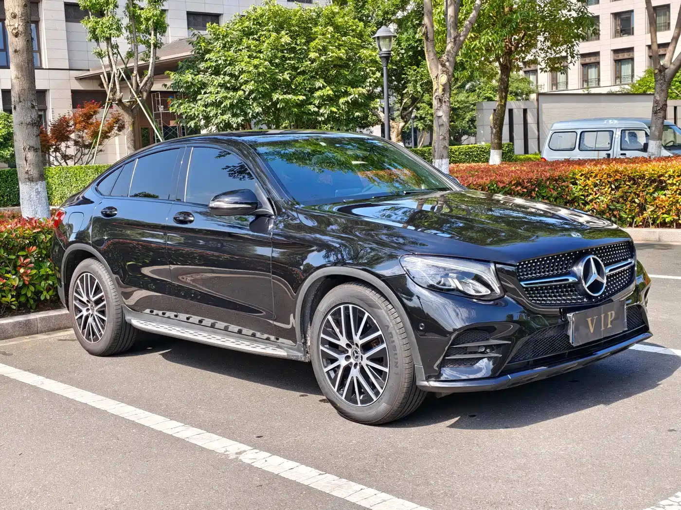 Mercedes-Benz GLC Coupe 2019 GLC 200 4MATIC Coupe SUV фото 3
