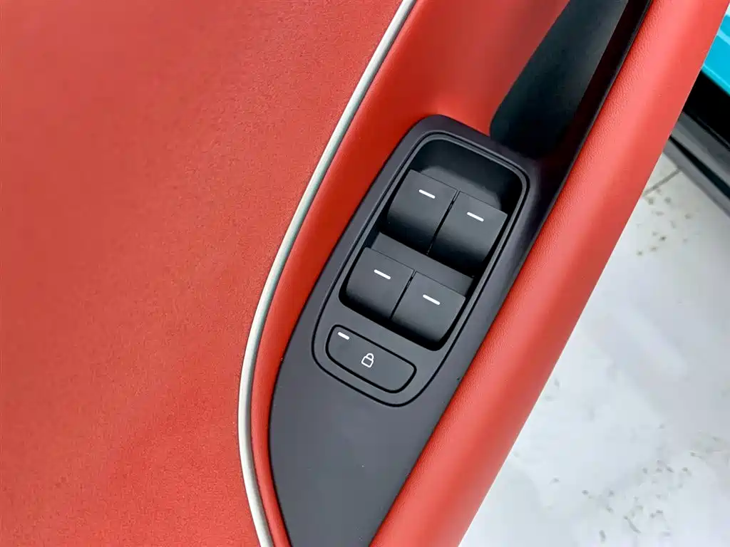 Xiaomi Auto Xiaomi SU7 2024 RWD Ultra Long Range Advanced Smart Driving Pro Edition фото 21