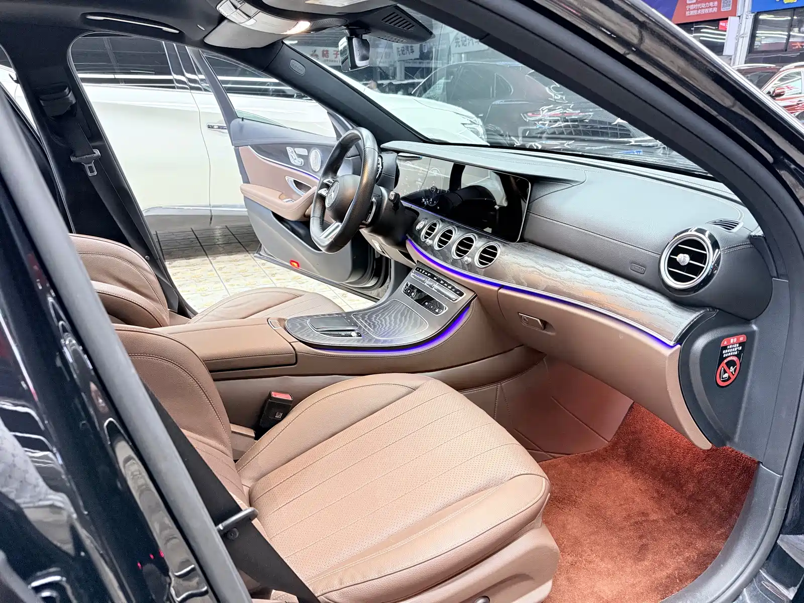 Фото 22 - Mercedes-Benz E-Class (Import)