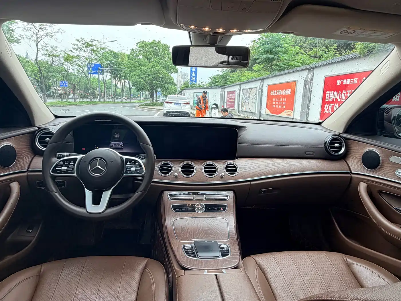 Mercedes-Benz E-Class 2020 E 300 L Fashion фото 10