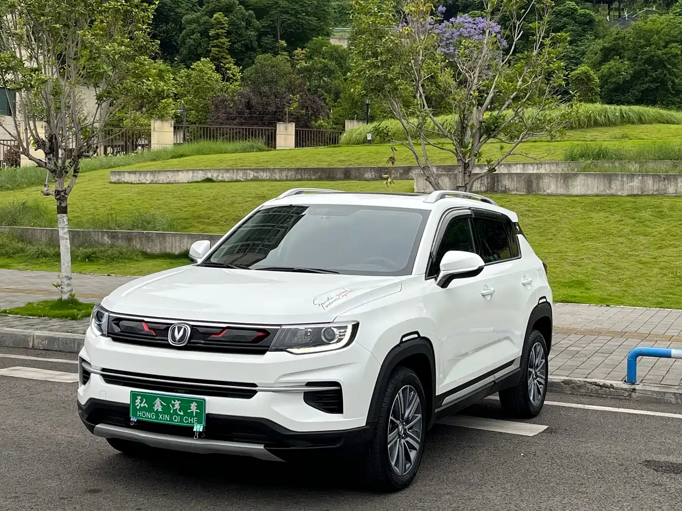Changan CS35 PLUS 2019 1.4T DCT Smooth Connect Blue Whale Edition