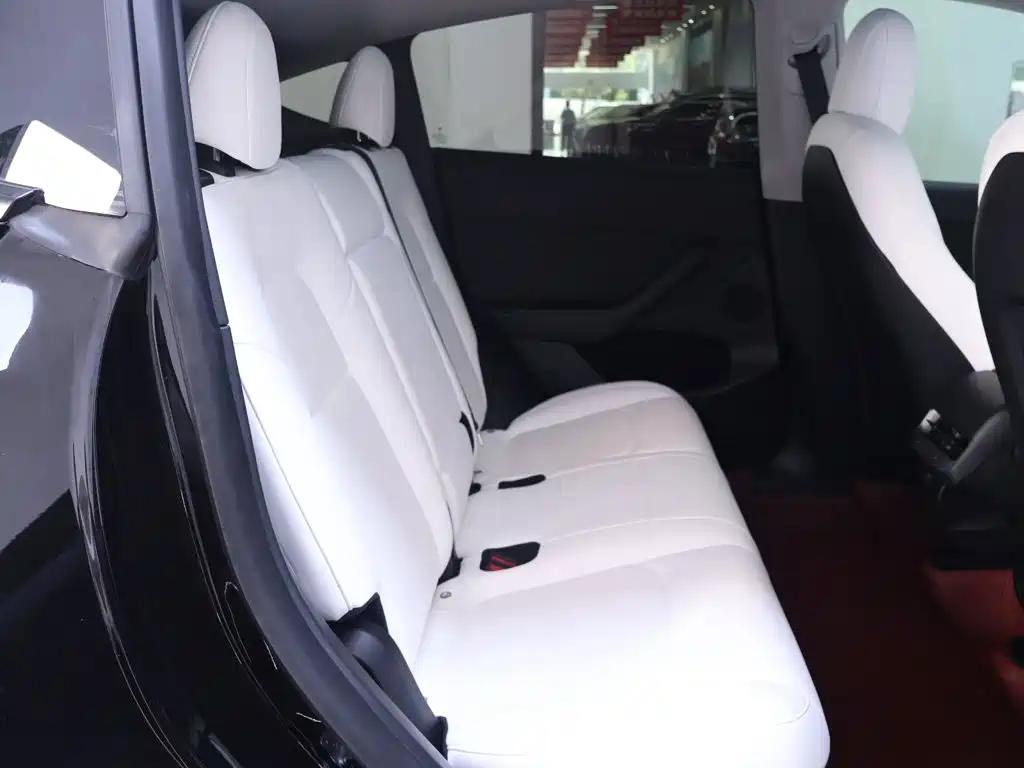 Фото 22 - Tesla Model Y
