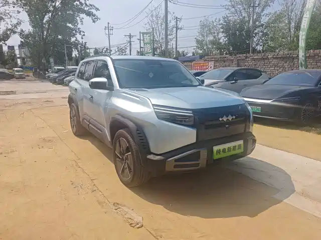 Fang Cheng Bao Titanium 3 2025