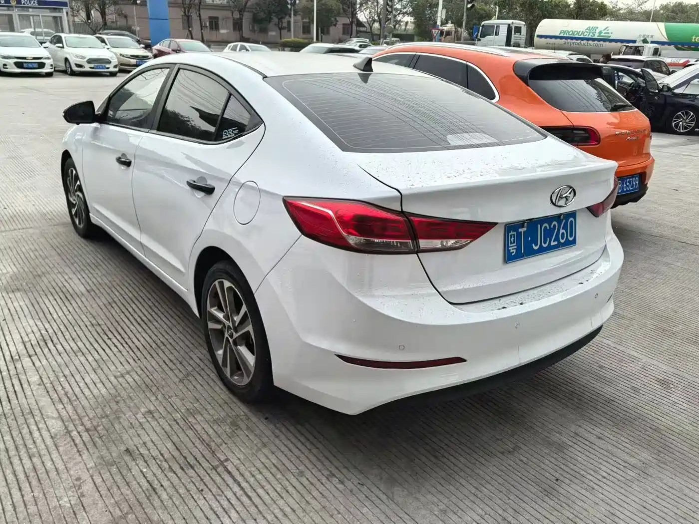 Hyundai Elantra 2020 1.5L CVT Smart Style·Elite фото 4
