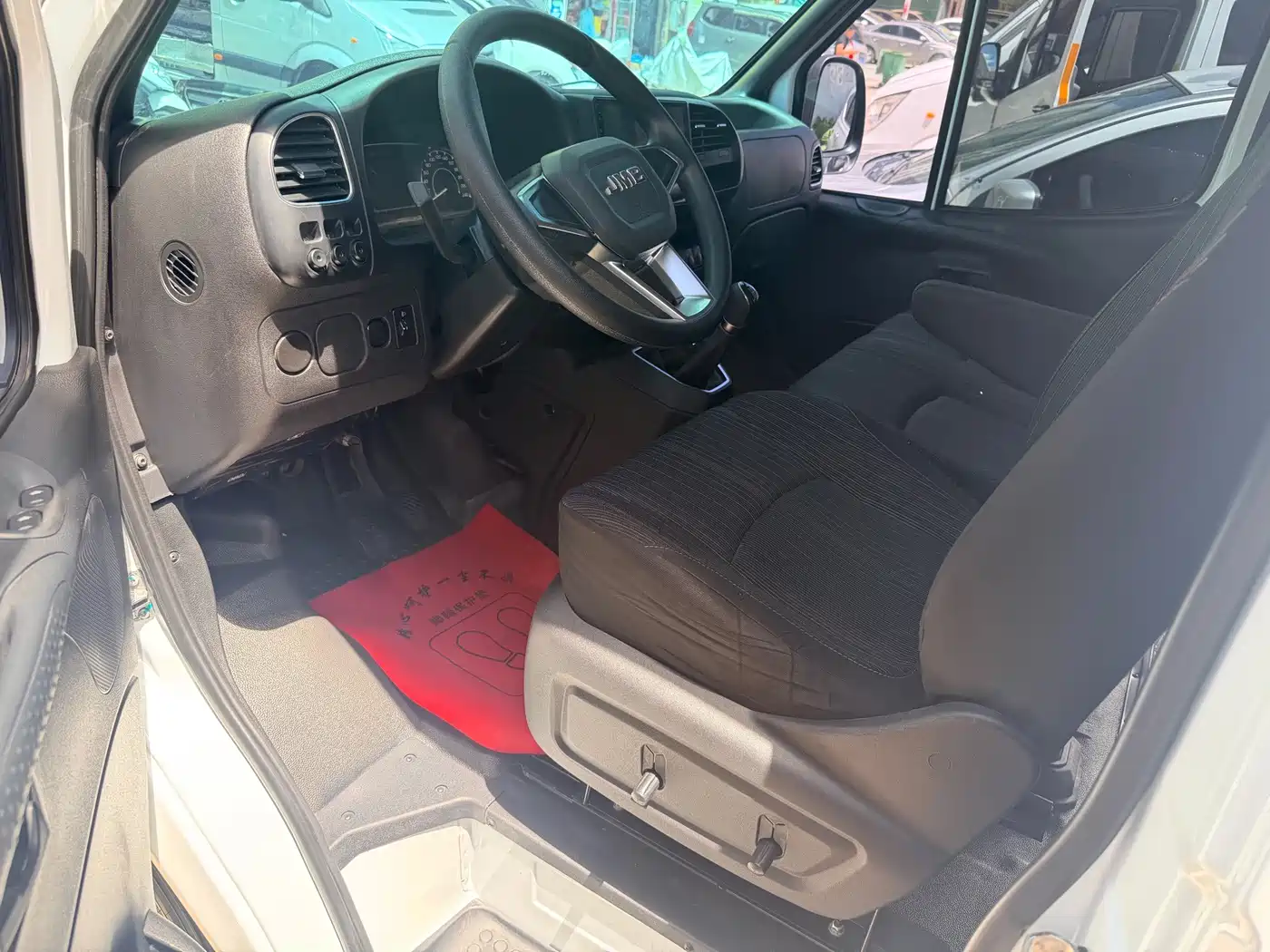 Jiangling Tesun 2022 2021 2.8T Space King Standard Short Wheelbase Medium-High Roof 6-Seater Diesel China VI JX493