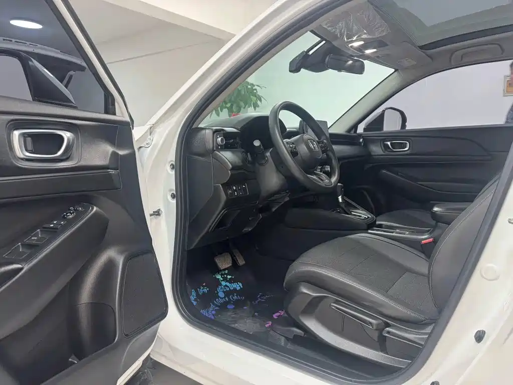 Photo 7 - Honda Vezel