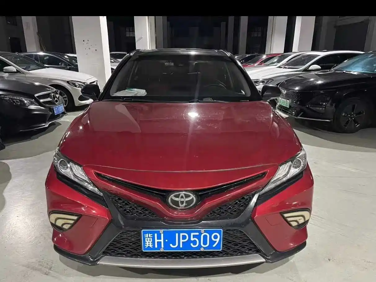 Toyota Camry 2018 2.5S Trend Edition фото 6