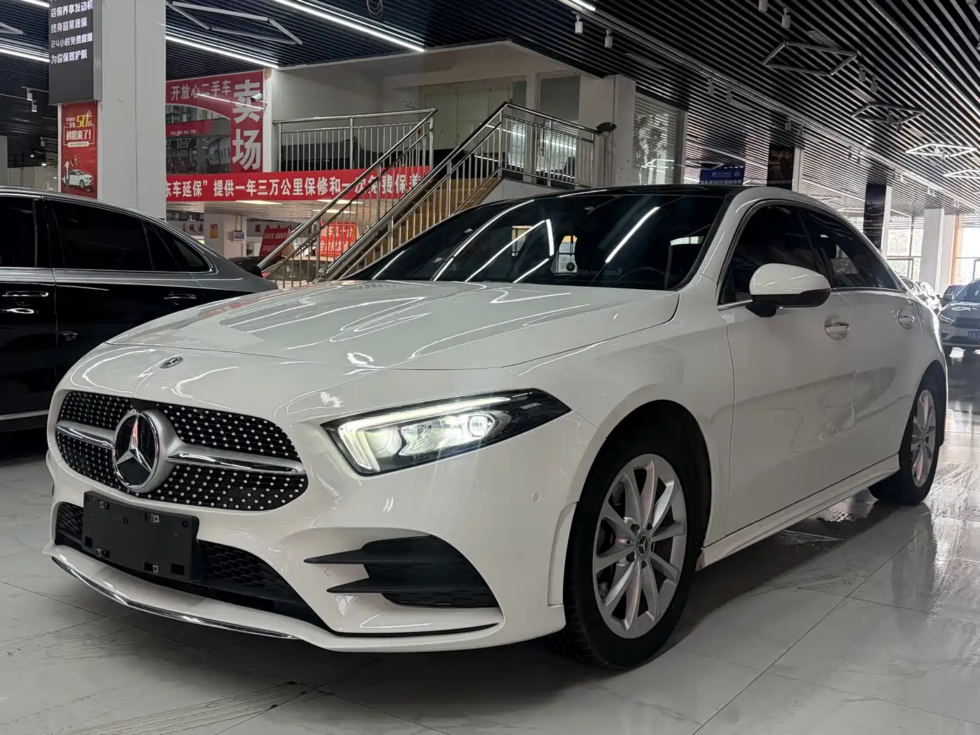Mercedes-Benz A-Class 2021 A 200 L Sport Sedan Fashion Edition
