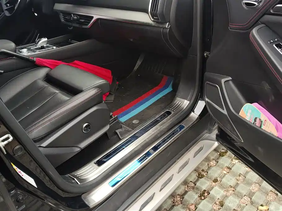 BYD Tang New Energy 2018 DM 2.0T AWD Smart Connection Genesis Edition 7-Seater China V фото 8