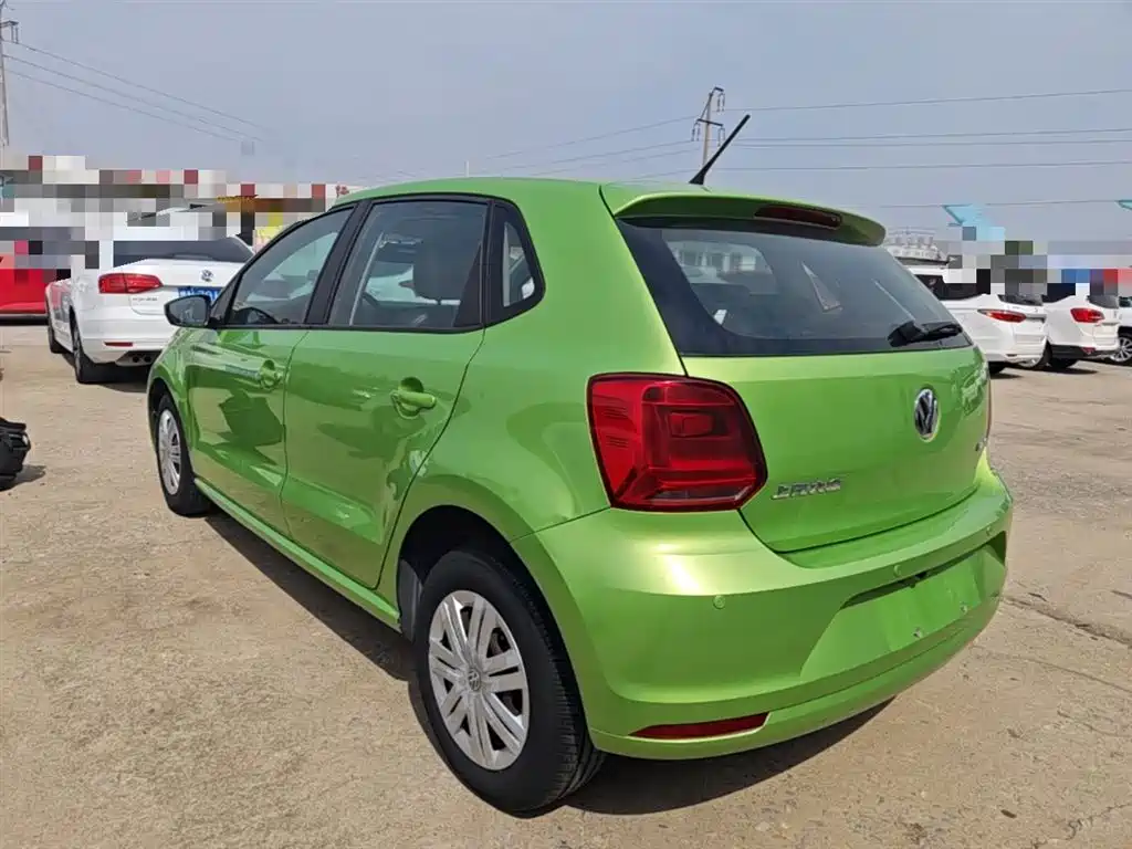 Volkswagen Polo 2016 1.4L Automatic Trend фото 5