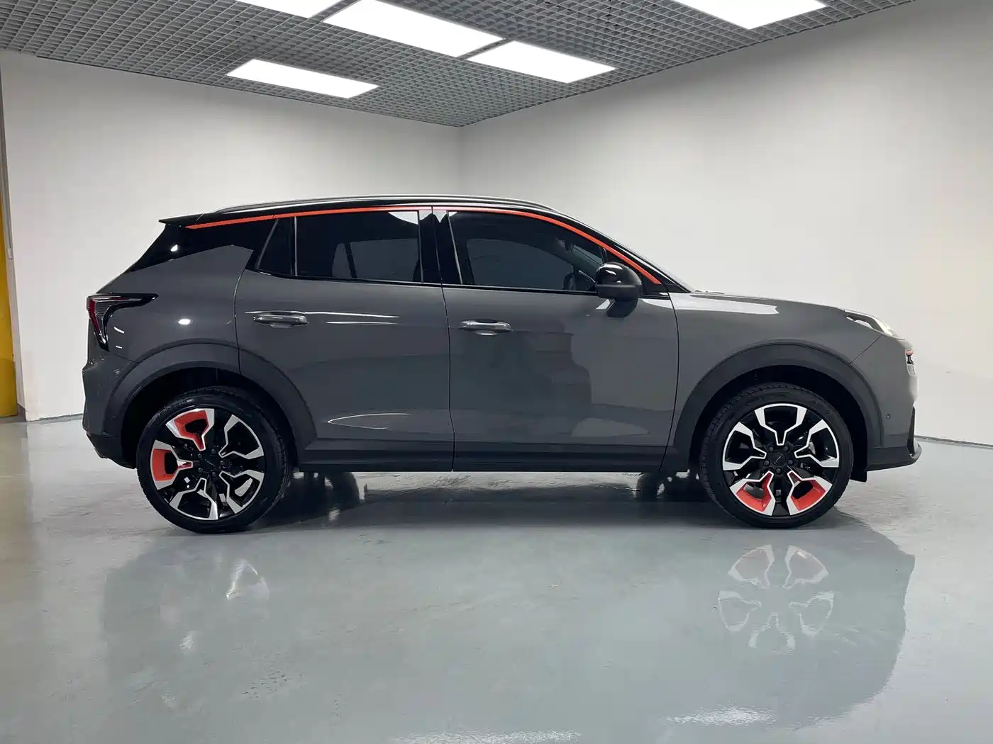 Lynk & Co 06 2023 Remix 1.5T Shine Halo фото 6