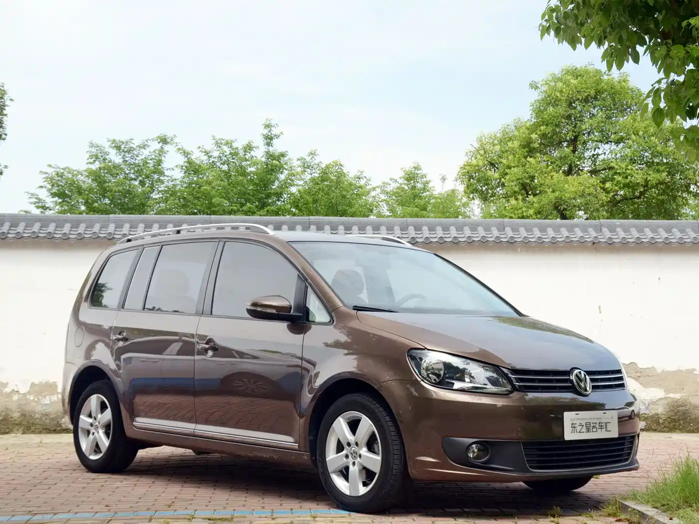 Volkswagen Touran 2013 1.4T DSG Comfort 5-seater фото 3