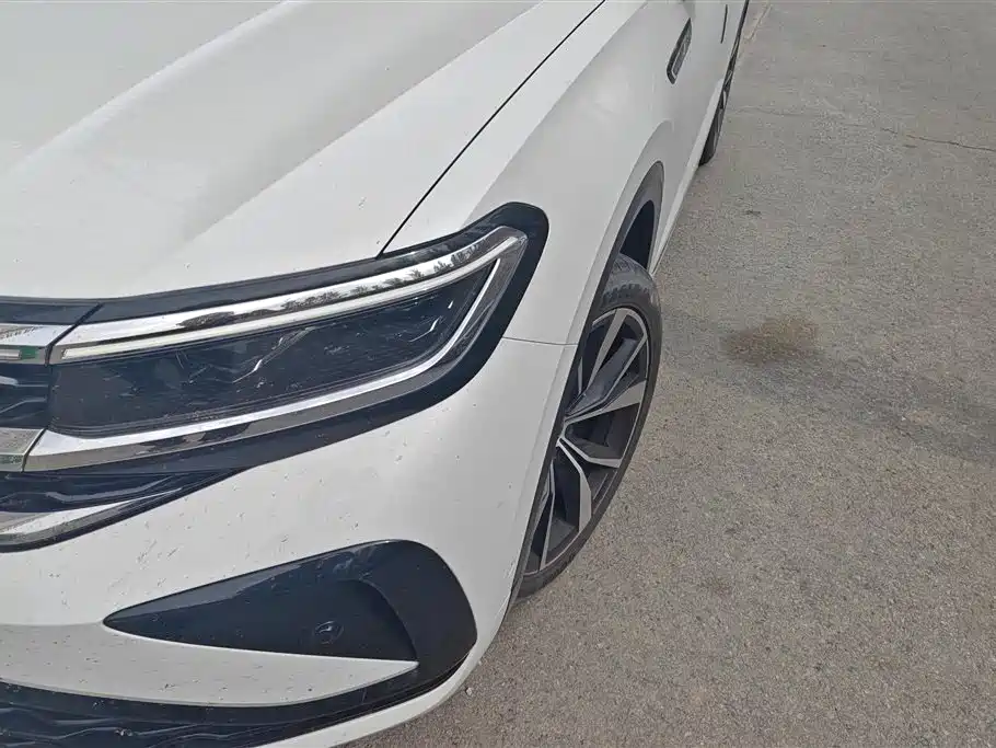 Volkswagen Talagon 2021 380TSI 4WD R-Line Explorer Edition фото 5