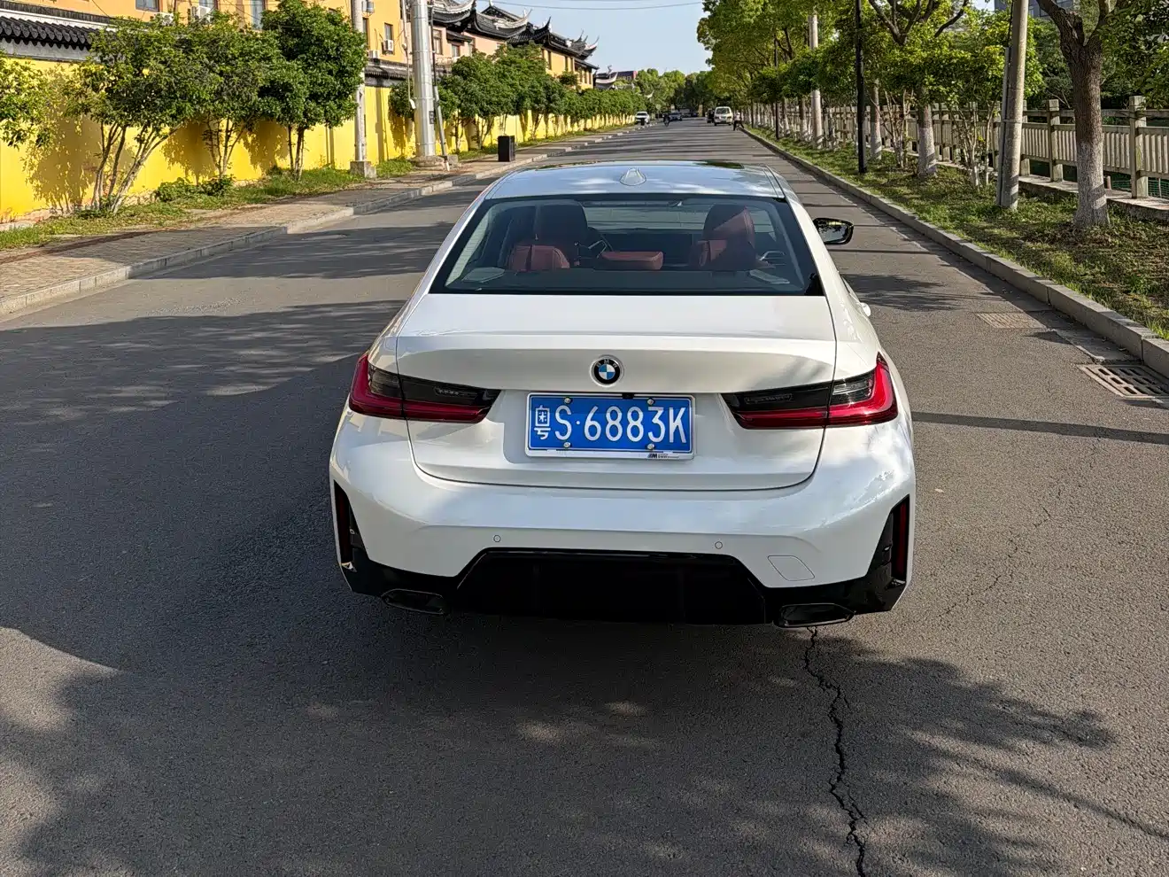 BMW 3 Series 2025 330Li M Sport Night Edition фото 4