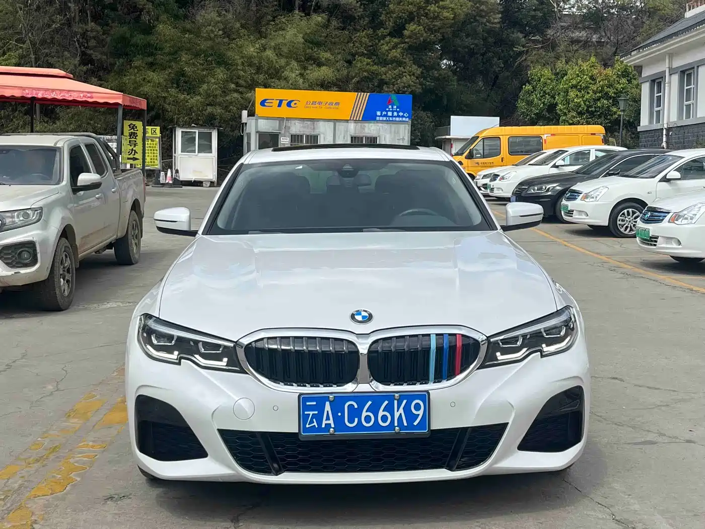 BMW 3 Series 2022 325i M Sport Package фото 2