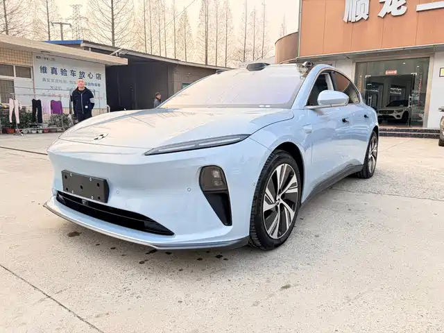 NIO NIO ET5
