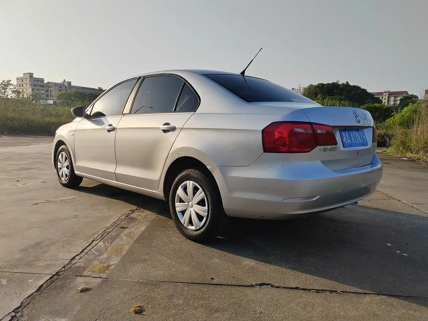 Volkswagen Jetta 2015 1.6L Manual Trend фото 7