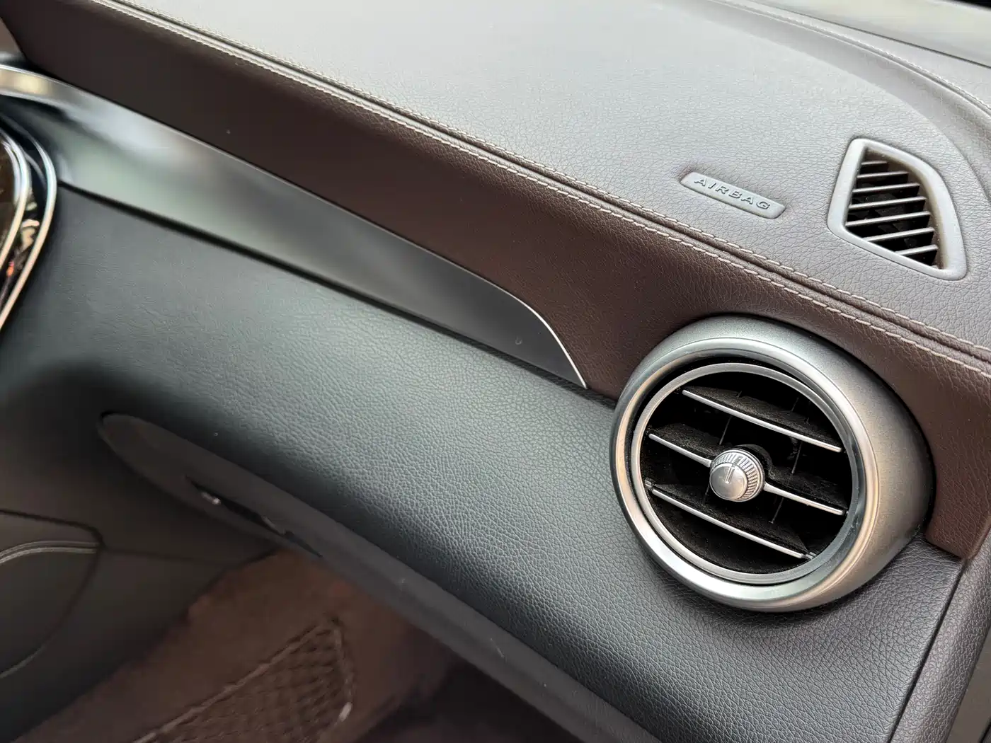 Mercedes-Benz GLC 2018 Facelift GLC 260 4MATIC Dynamic фото 22