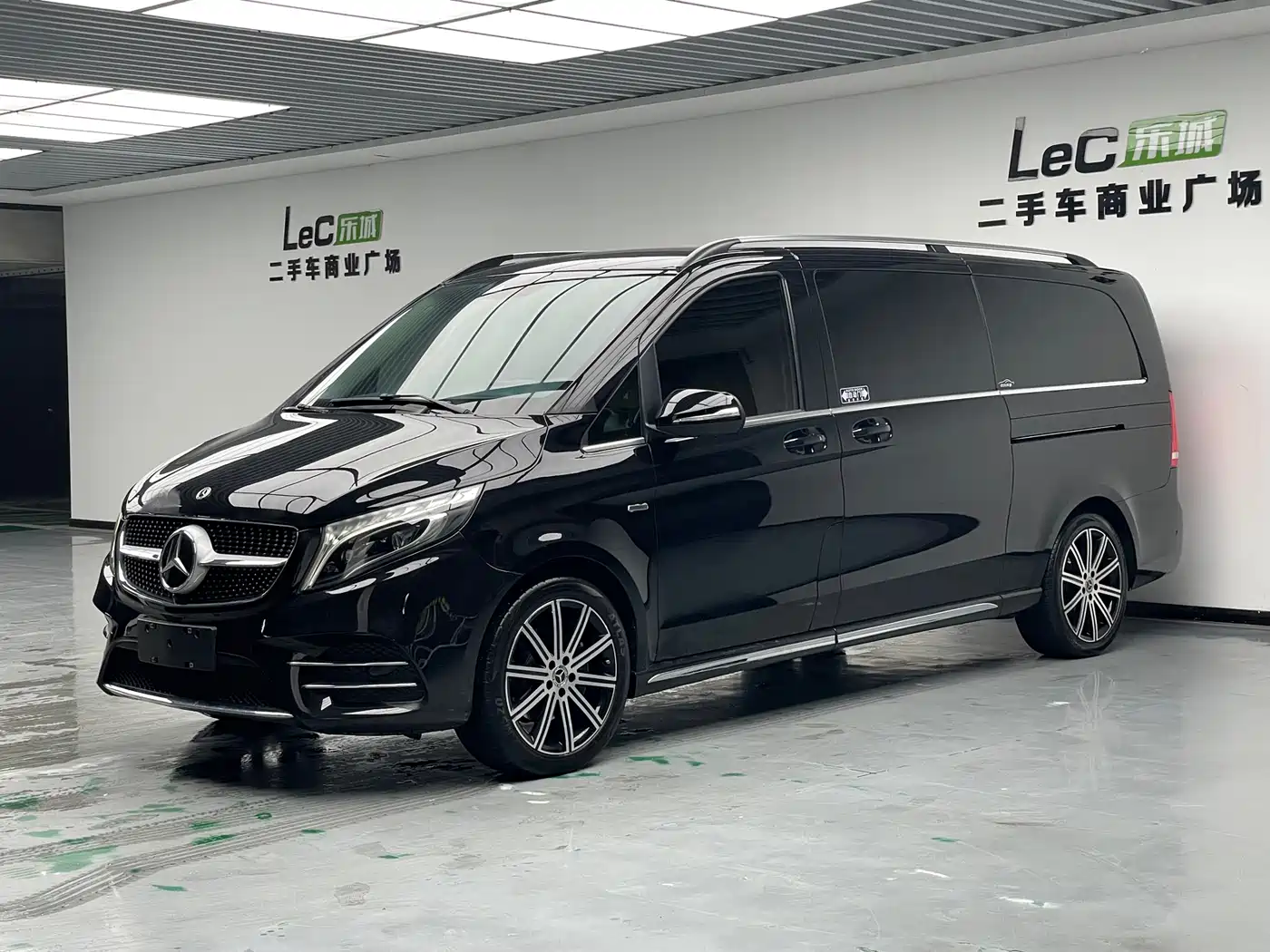 Mercedes-Benz V-Class 2021 V 260 L Long Wheelbase Luxury Edition