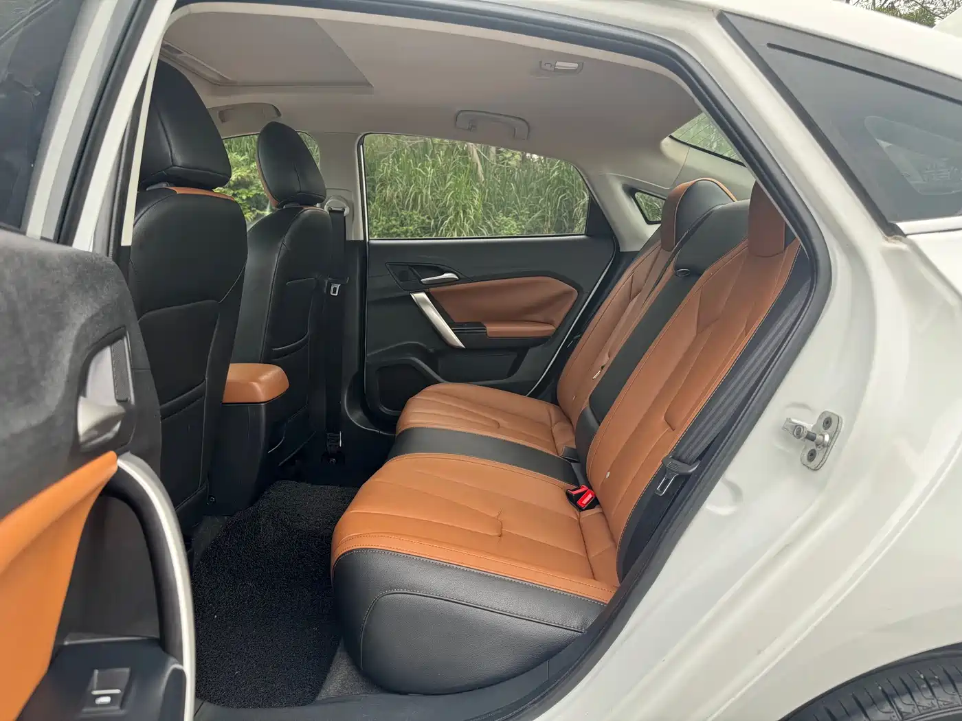 MG GT 2018 2016 Model 1.5L Automatic Premium Luxury Edition