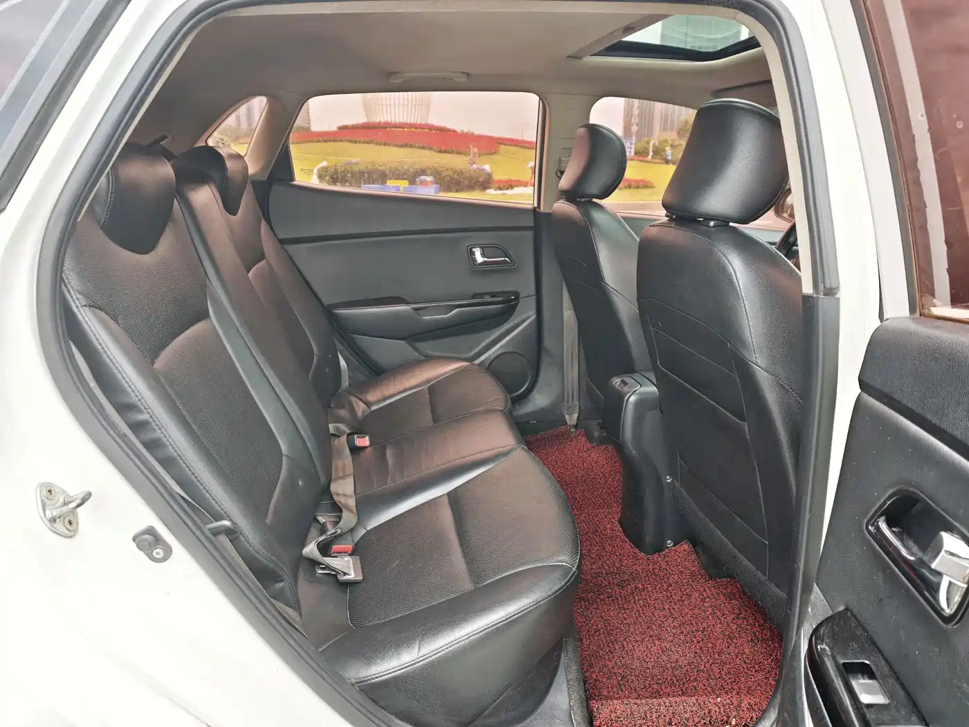 Kia K2 2012 2012 Hatchback 1.6L AT Premium