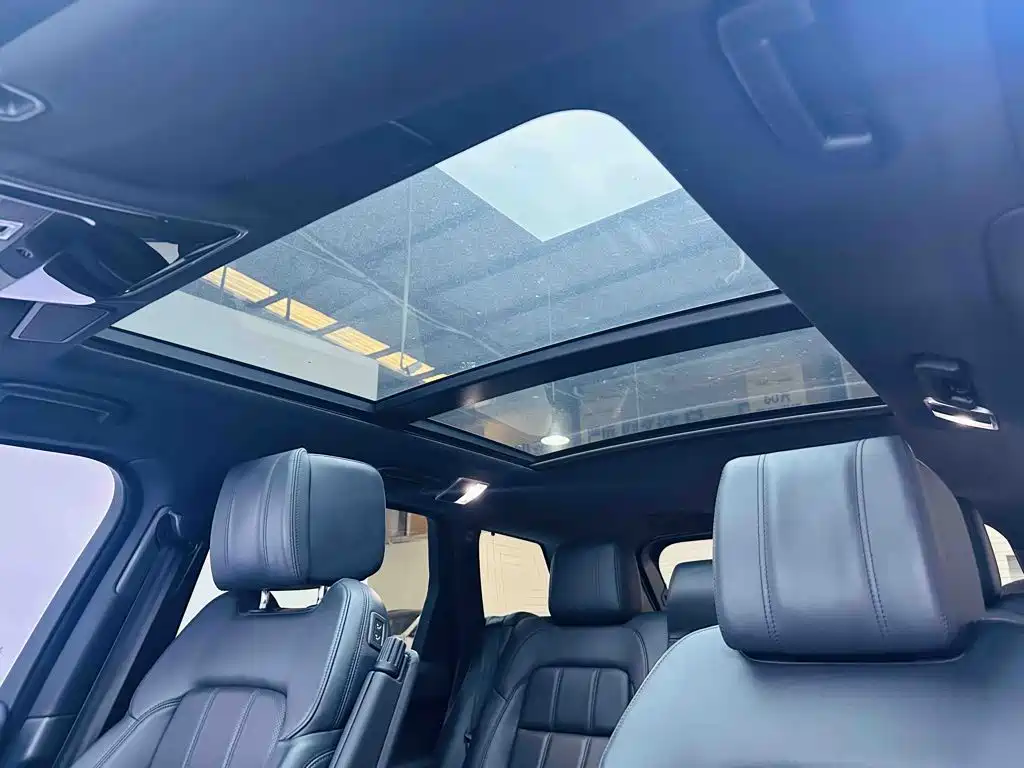 Land Rover Range Rover Sport PHEV 2019 2018 Model P400e