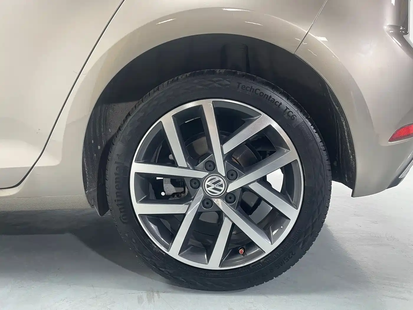 Volkswagen Golf 2018 230TSI Automatic Luxury фото 19