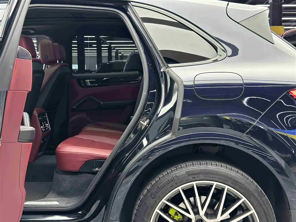 Porsche Cayenne New Energy 2021 Cayenne E-Hybrid 2.0T фото 7