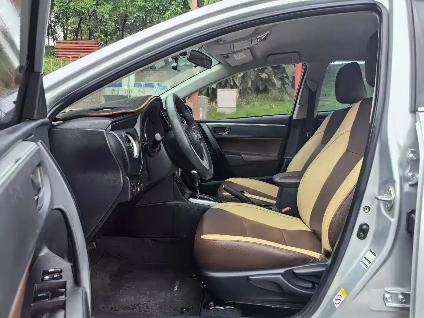 Toyota Corolla 2017 Facelift 1.2T S-CVT GL фото 6