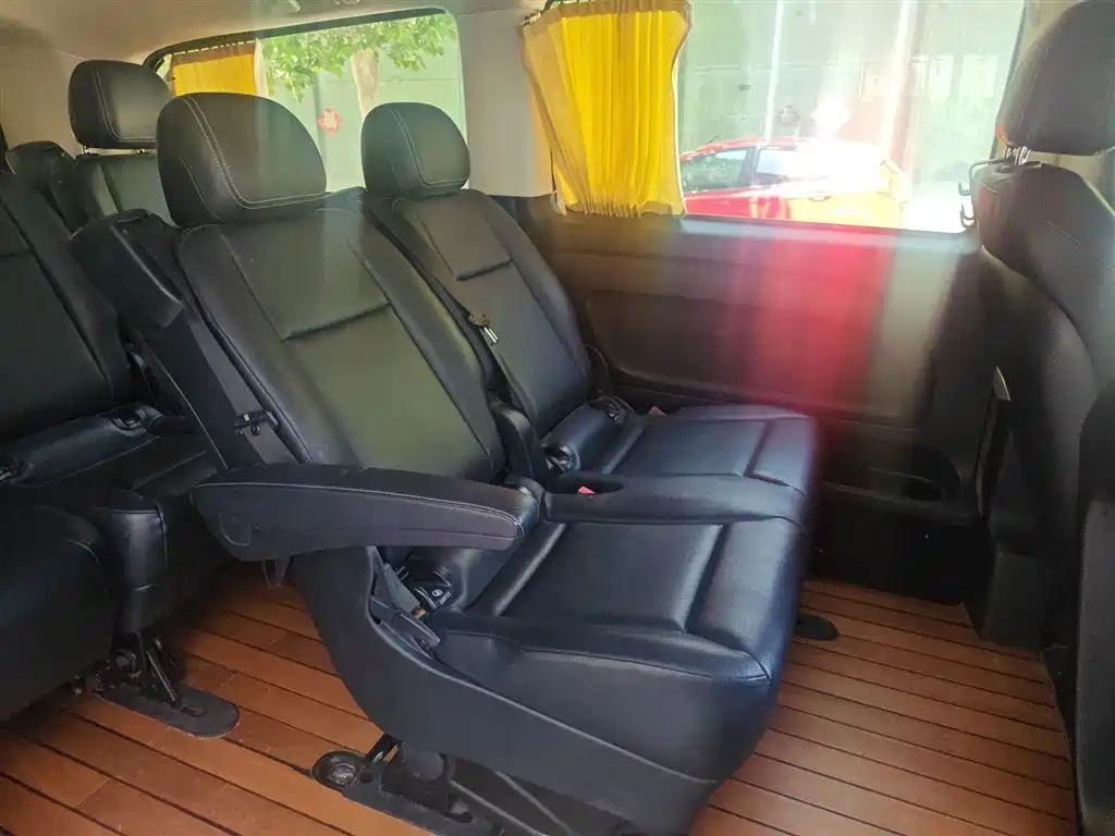 Mercedes-Benz Vito 2018 2.0T Elite Edition 7-seater China VI фото 13