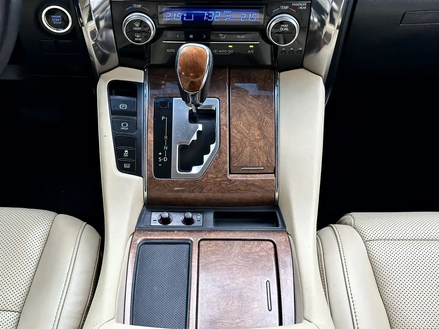 Toyota Alphard 2015 3.5L Premium Edition фото 29