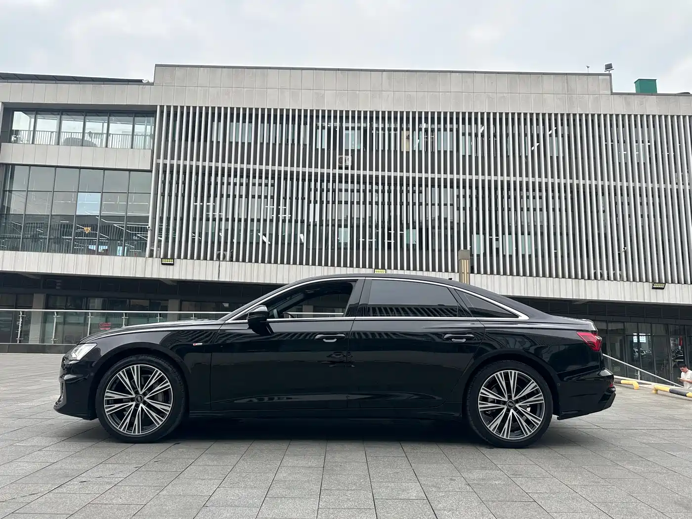 Audi A6L 2022 45 TFSI quattro Premium Dynamic фото 3