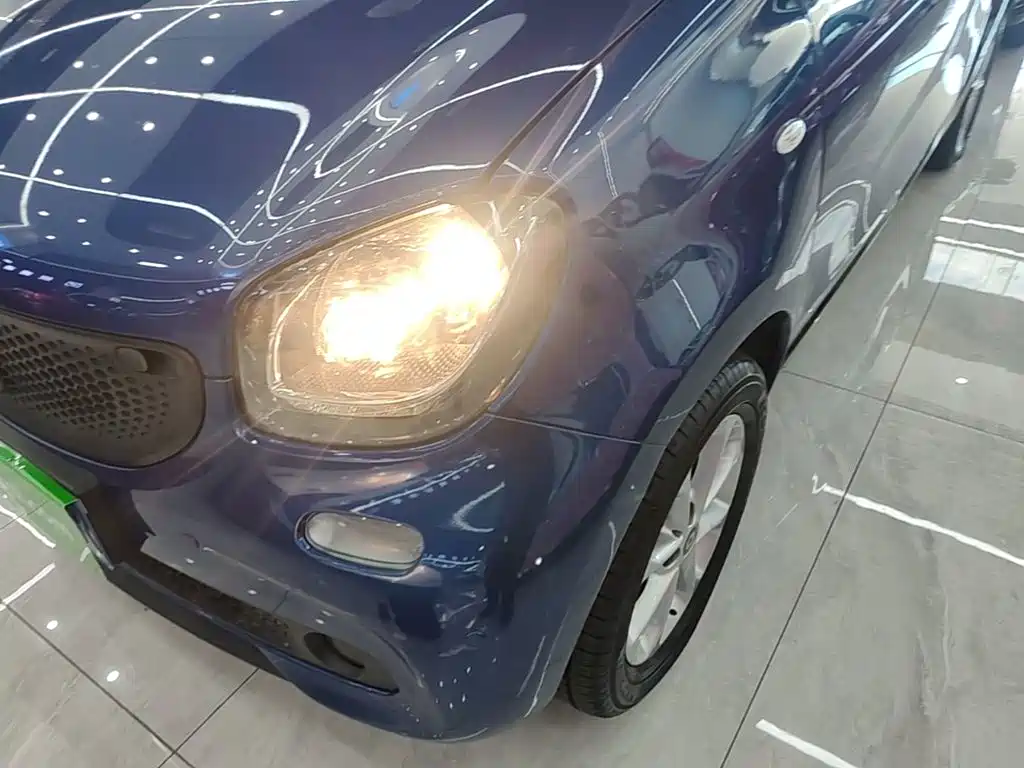 smart forfour 2019 2018 1.0L 52kW Agile Edition