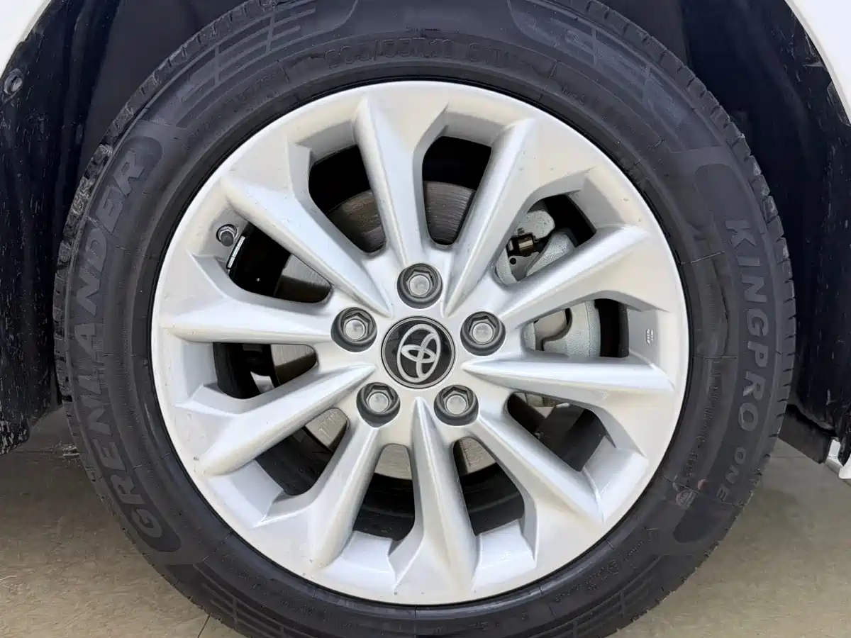 Toyota Corolla 2021 1.2T S-CVT Elite PLUS Edition фото 25