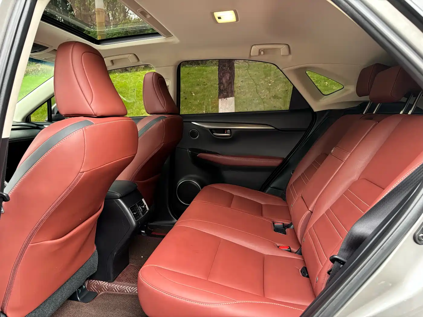 Lexus NX 2015 200t AWD F Sport фото 15