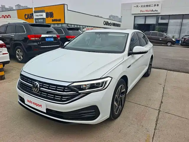 Volkswagen Sagitar 2023