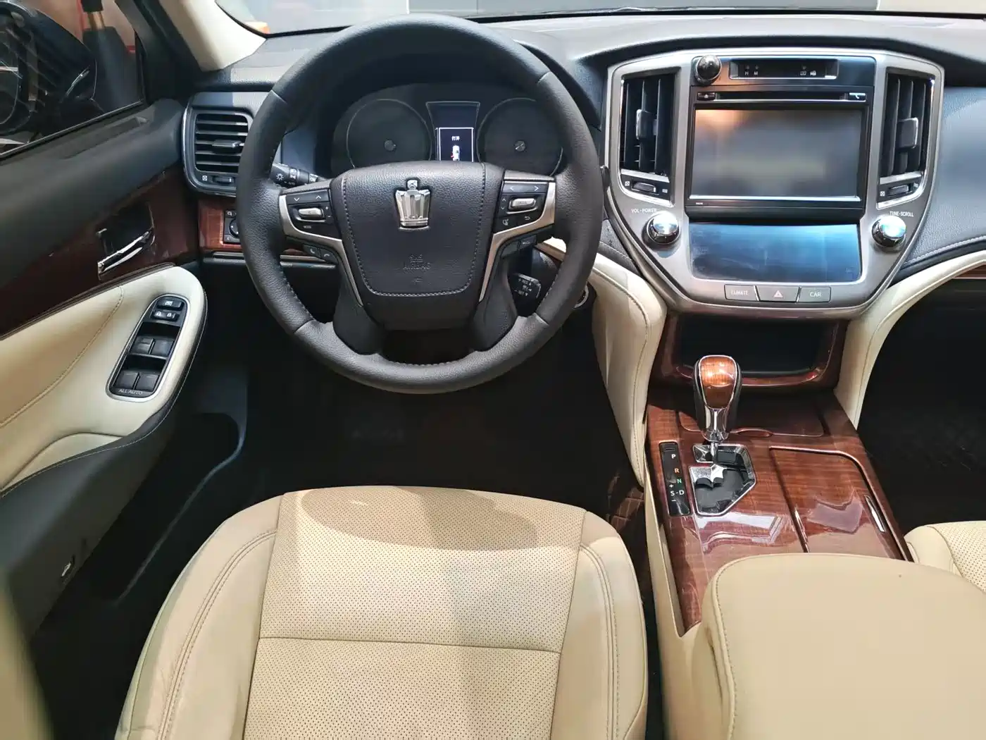 Toyota Crown 2015 2.0T Fashion фото 14