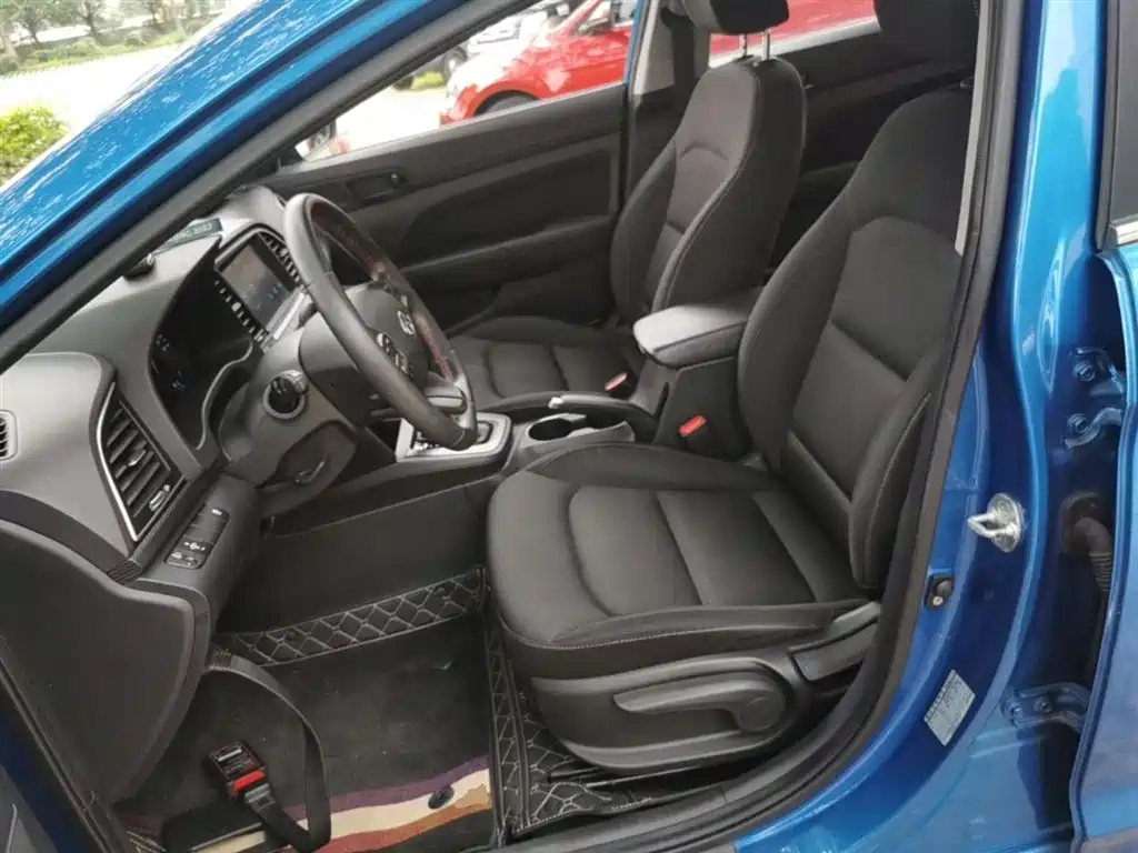 Hyundai Elantra 2018 1.4T DCT Dynamic·Vitality Model фото 15