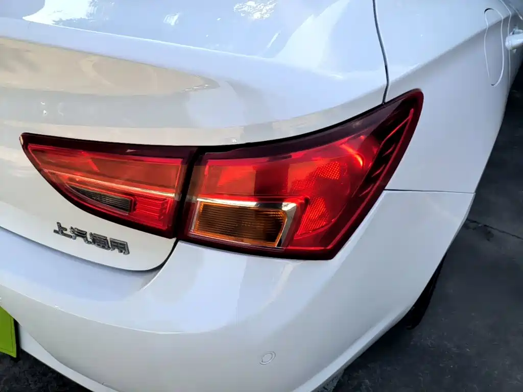 Фото 8 - Buick Verano