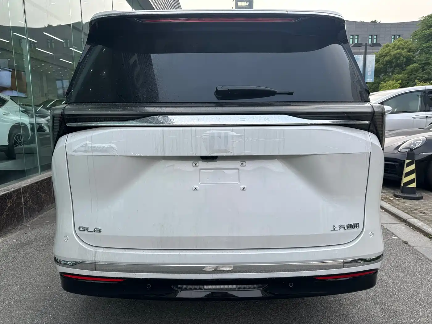 Buick GL8 2026 Luzun Luxury Edition фото 13